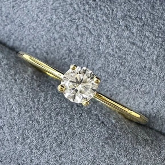 Moissanite Jewelry - Petite Certified Petite 0.30Ctw Moissanite Ring -  18k Yellow Gold
